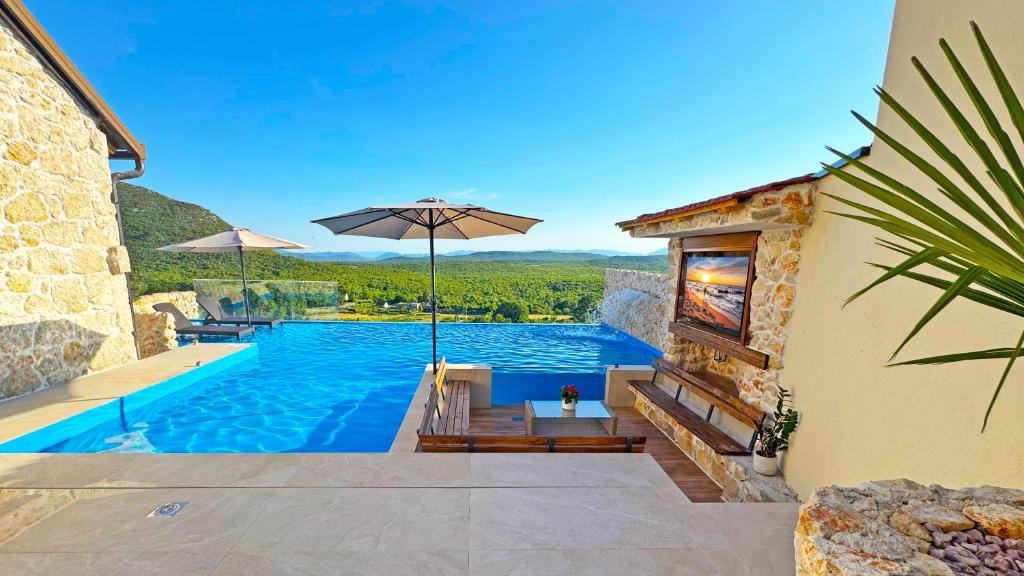 Sunset Stone Vila